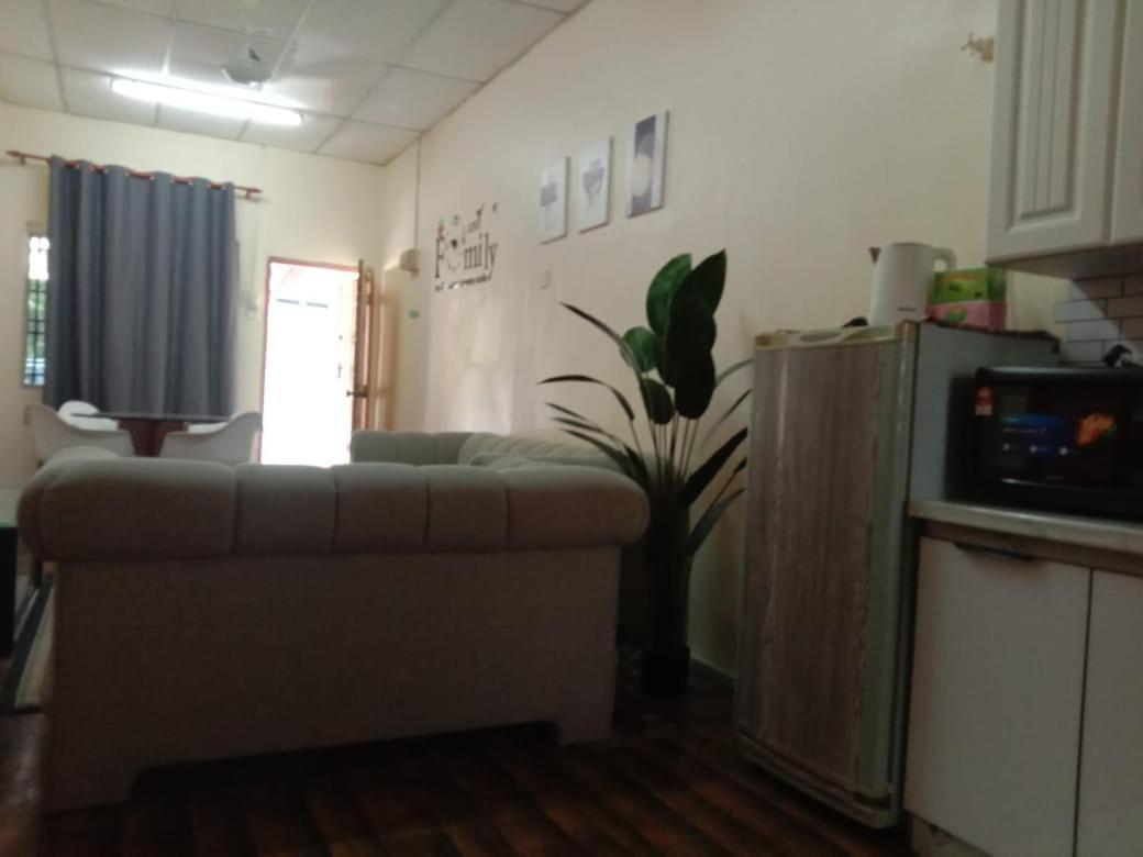 Homestay Tok Abah Сери-Искандар Экстерьер фото